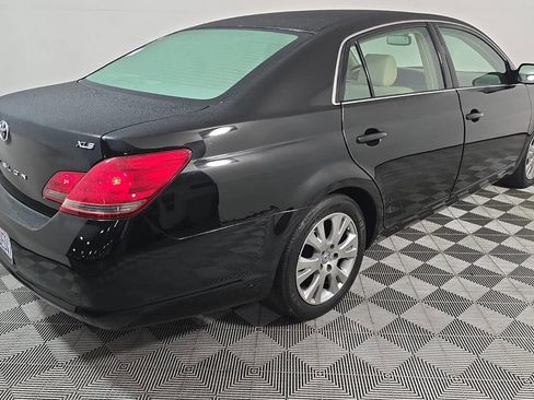Used 2008 Toyota Avalon XLS image 3