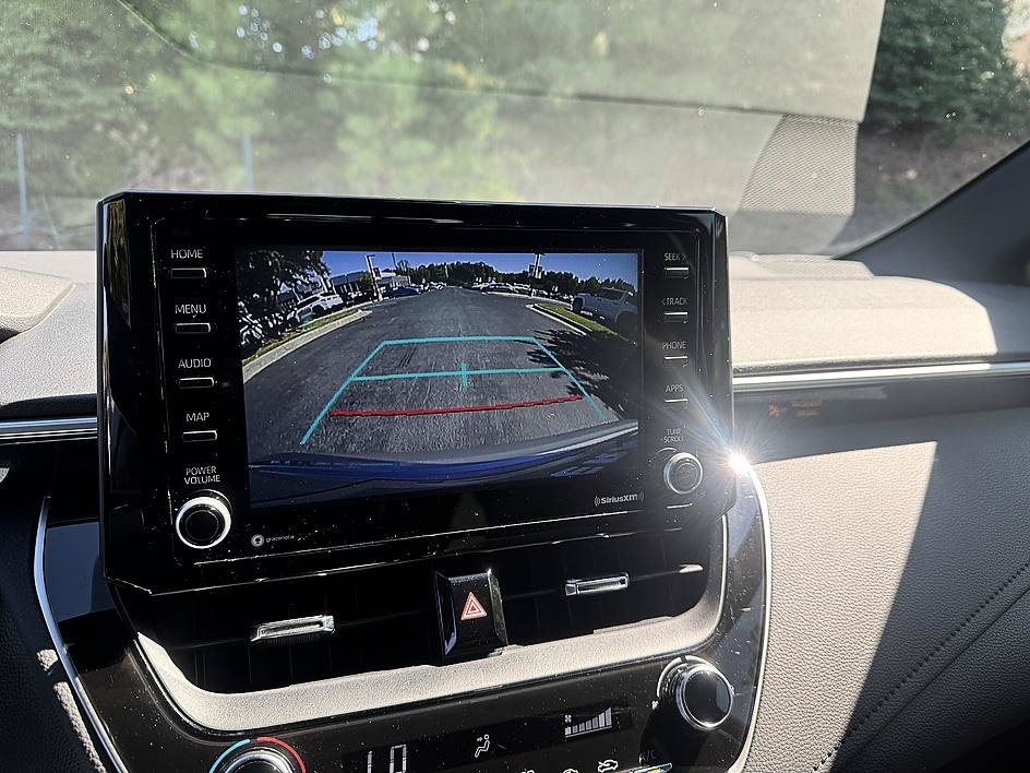 Certified 2022 Toyota Corolla SE FWD image 17