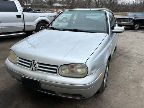 Used 2002 Volkswagen Cabrio GLX image 8