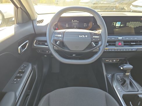 New 2026 Kia K4 LX FWD image 13