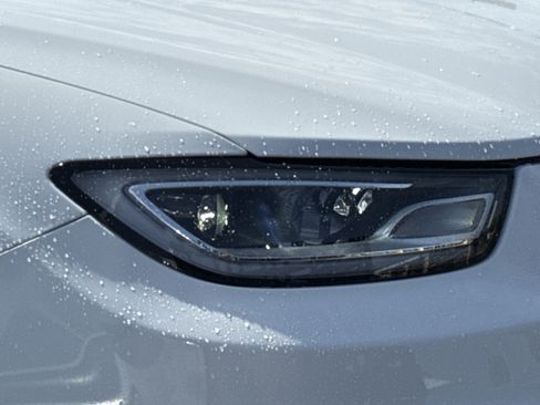 New 2026 Chrysler Pacifica Limited image 10