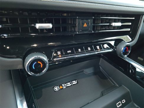 New 2026 Chevrolet Tahoe Premier image 25