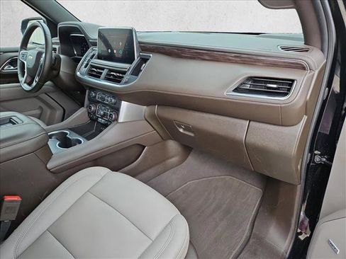 Used 2024 Chevrolet Suburban LT AWD/4WD image 23