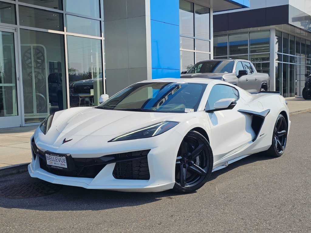 Used 2025 Chevrolet Corvette E-Ray w/ ZER Performance Package AWD/4WD image 1