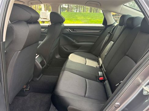 Used 2019 Honda Accord LX image 11