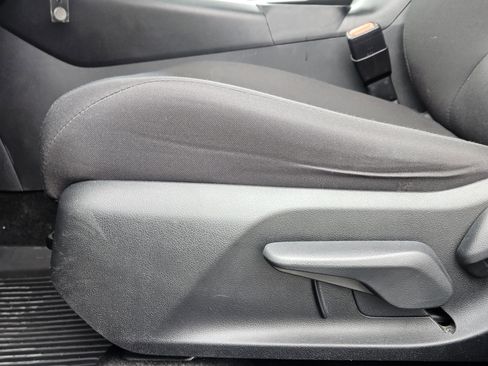 Used 2024 Toyota RAV4 LE image 22