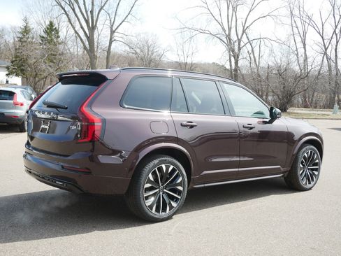 New 2026 Volvo XC90 T8 Ultra w/ Lounge Package AWD/4WD image 3