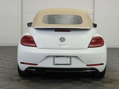 Used 2019 Volkswagen Beetle 2.0T Final Edition SEL image 14
