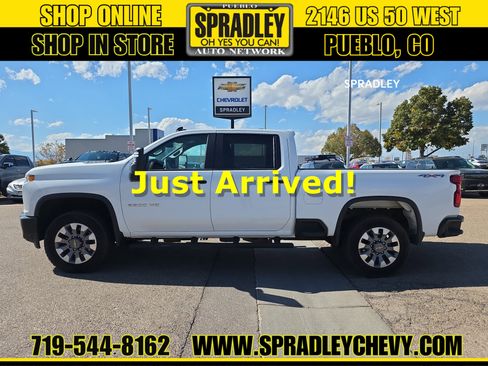 Used 2023 Chevrolet Silverado 2500 Custom w/ Custom Value Package image 1