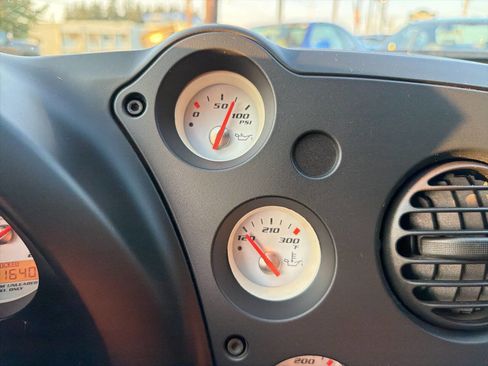 Used 2004 Dodge Viper SRT-10 image 32