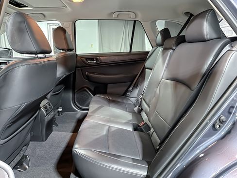 Used 2017 Subaru Outback 2.5i Limited image 15