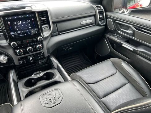 Used 2022 RAM 1500 Laramie AWD/4WD image 38