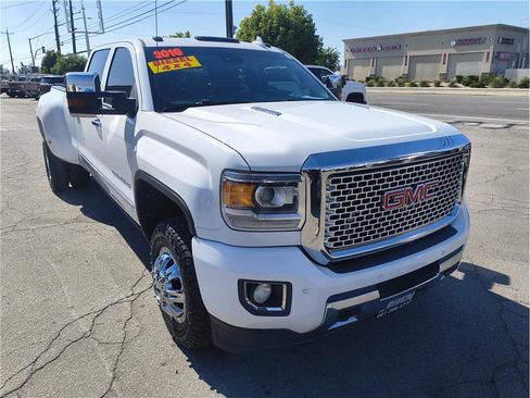Used 2016 GMC Sierra 3500 Denali w/ Duramax Plus Package AWD/4WD image 2