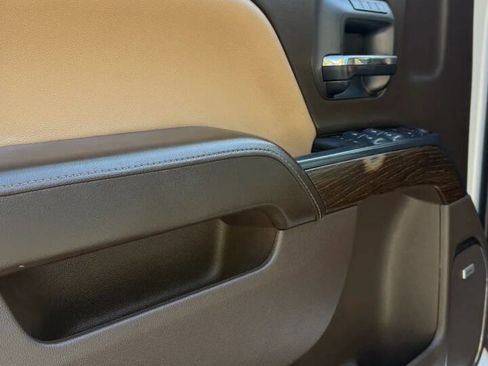 Used 2019 GMC Sierra 2500 Denali w/ Duramax Plus Package image 11