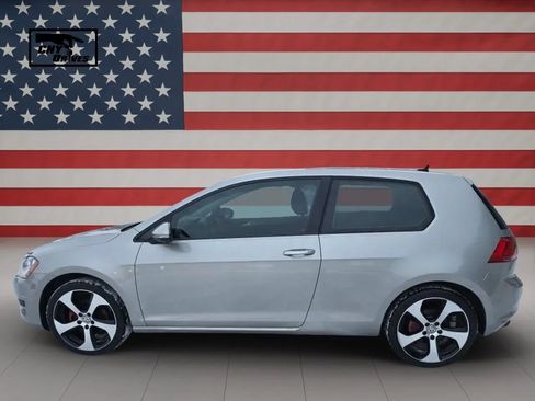 Used 2016 Volkswagen Golf S FWD image 8