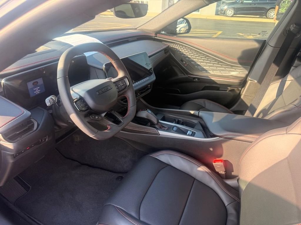Used 2026 Dodge Charger Scat Pack AWD/4WD image 7
