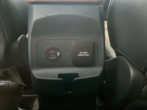 Used 2024 Ford Maverick Lariat w/ FX4 Off-Road Package AWD/4WD image 27