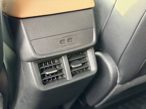 Used 2025 Chevrolet Equinox ACTIV w/ Safety and Technology Package image 25