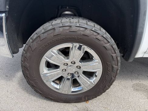 Used 2018 GMC Sierra 1500 SLT w/ Enhanced Driver Alert Package RWD image 10
