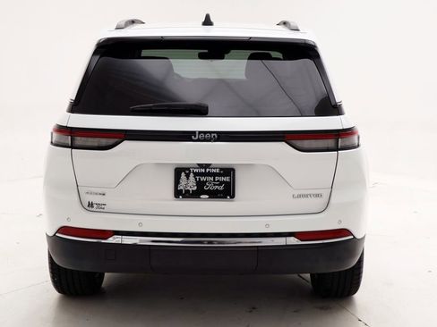 Used 2023 Jeep Grand Cherokee Limited AWD/4WD image 7