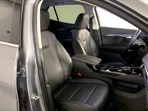 Used 2025 Buick Envision Preferred AWD/4WD image 7