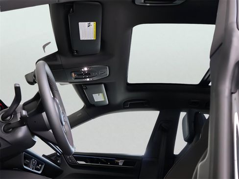 New 2025 Porsche Macan 4S Electric image 40