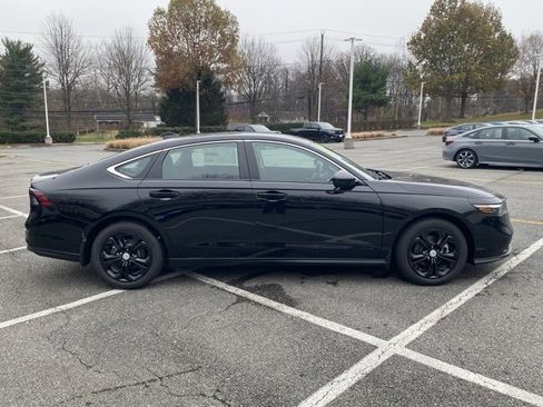 New 2025 Honda Accord LX image 41