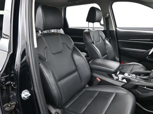 Used 2024 Kia Telluride LX FWD image 36