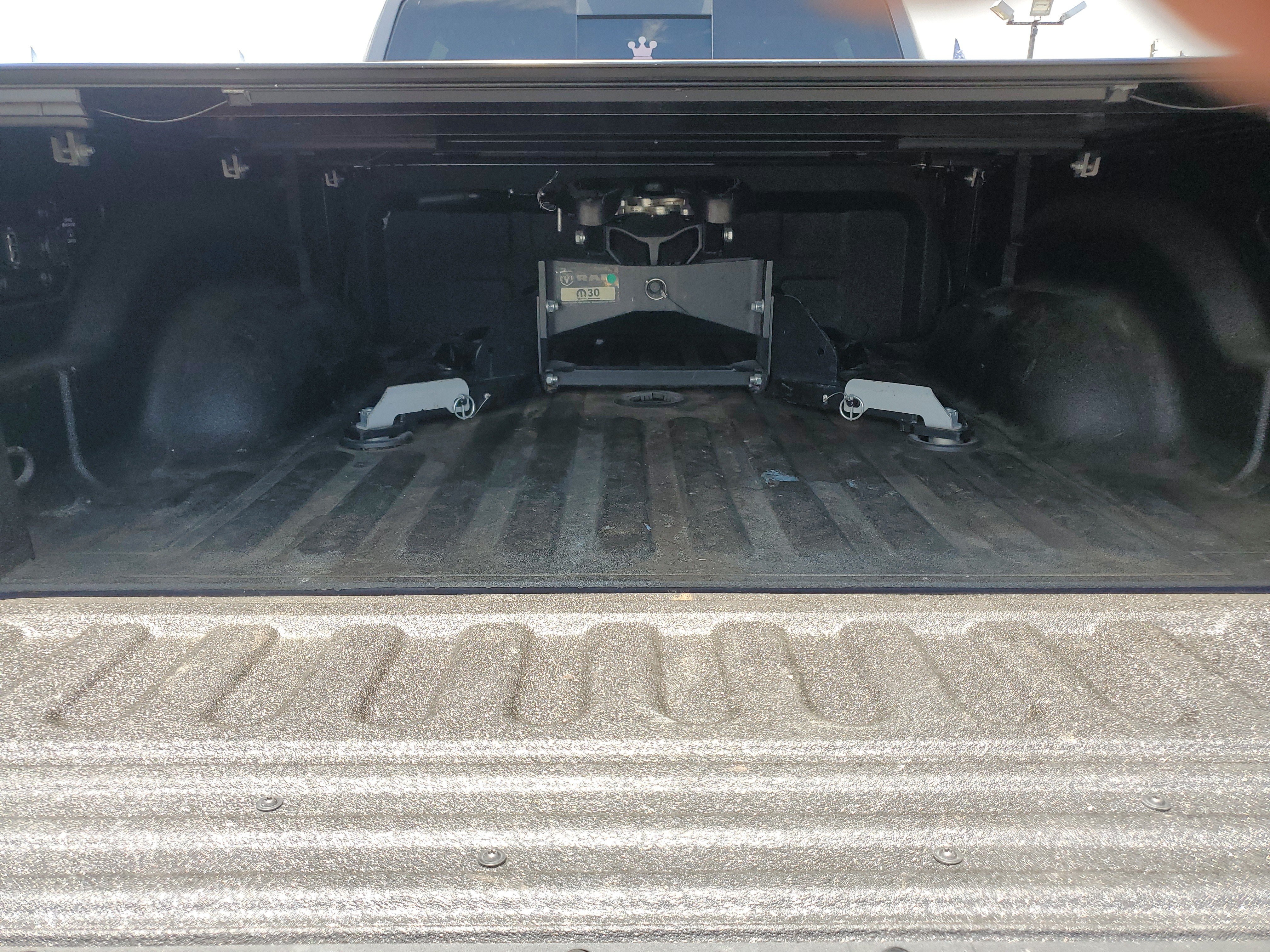 Used 2022 RAM 3500 Limited w/ Max Tow Package AWD/4WD image 43