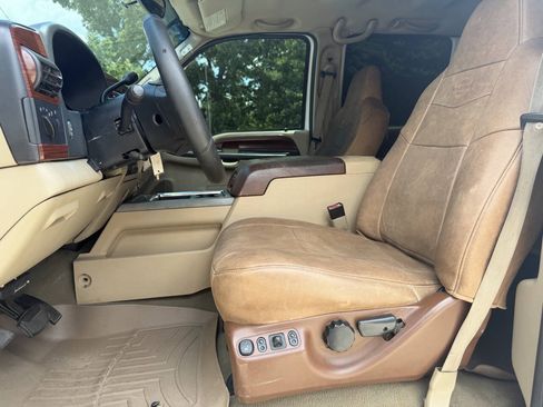 Used 2005 Ford F250 King Ranch AWD/4WD image 4