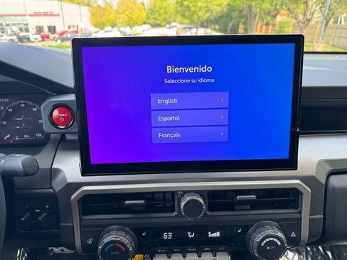 Used 2024 Toyota Tacoma TRD Sport AWD/4WD image 21