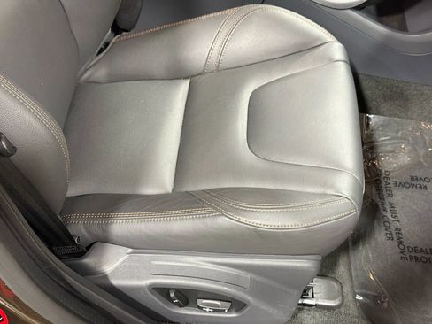 Used 2016 Volvo V60 T5 Cross Country image 51