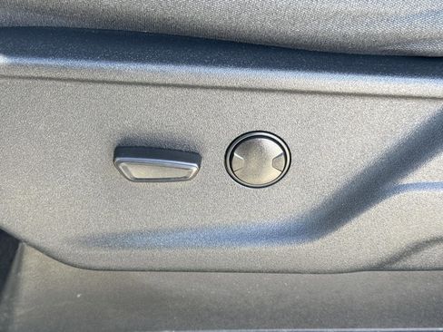 Used 2025 Ford F150 XLT w/ Equipment Group 301A Standard image 14