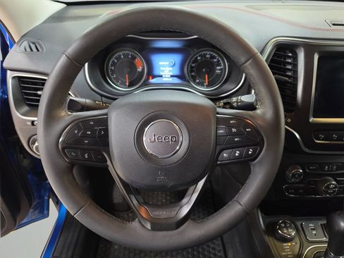 Used 2021 Jeep Cherokee Trailhawk w/ Technology Group AWD/4WD image 18