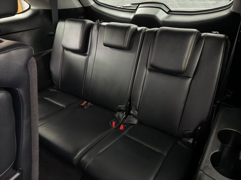 Used 2018 Toyota Highlander XLE image 22