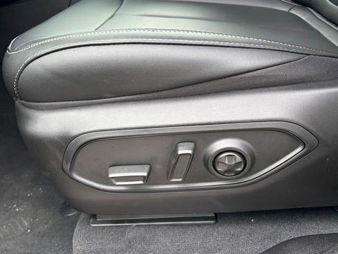 New 2026 Jeep Grand Cherokee L Limited AWD/4WD image 16