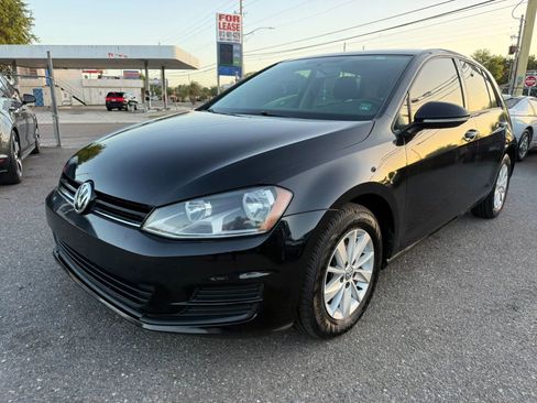 Used 2017 Volkswagen Golf S FWD image 1