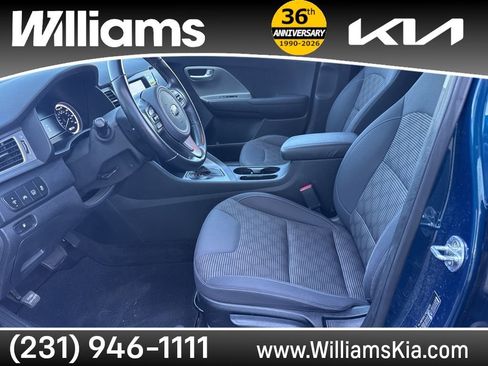 Used 2019 Kia Niro LX FWD image 30