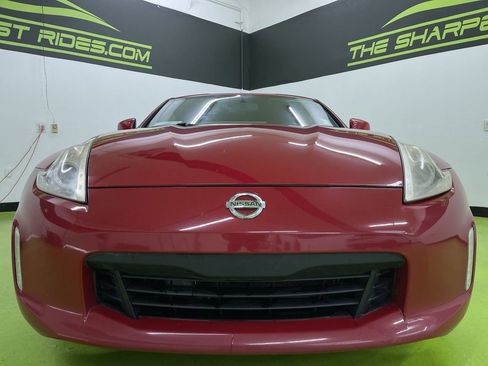 Used 2016 Nissan 370Z Coupe image 3