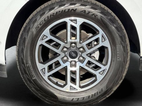 Used 2025 Ford Expedition Max Active AWD/4WD image 26