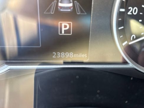 Used 2024 Nissan Versa SR w/ Trunk Package image 24