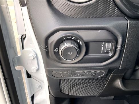 New 2026 Jeep Wrangler Rubicon w/ Safety Group image 18
