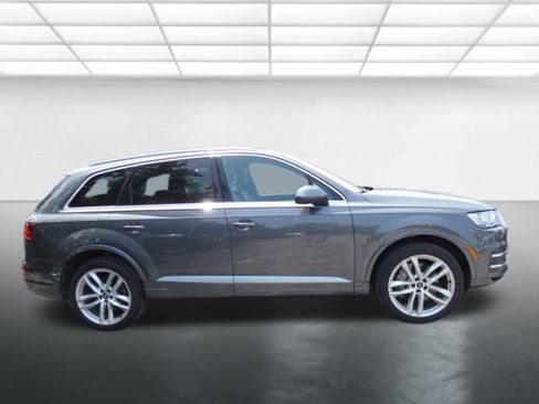 Used 2018 Audi Q7 3.0T Prestige w/ Prestige Package image 3