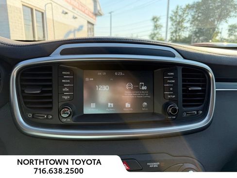 Used 2019 Kia Sorento FWD image 26