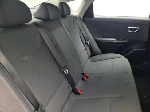 Used 2025 Kia K4 LXS FWD image 19