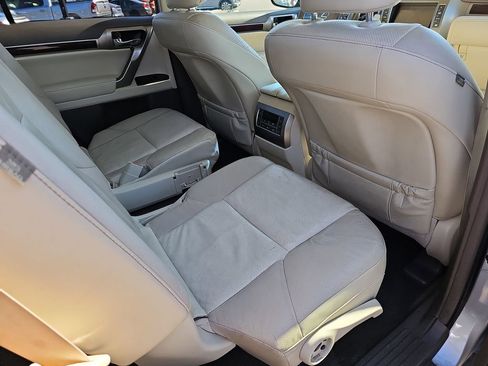 Used 2017 Lexus GX 460 AWD/4WD image 15