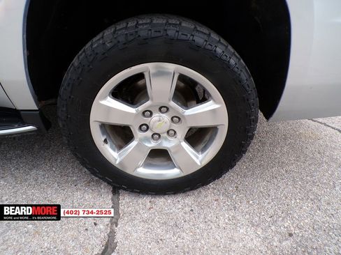 Used 2018 Chevrolet Suburban Premier image 16