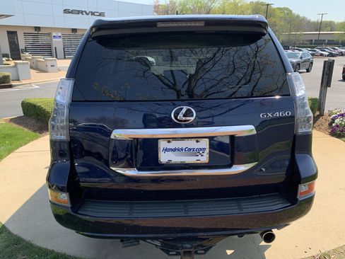 Used 2021 Lexus GX 460 Premium w/ Premium Package image 9