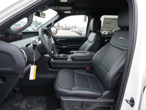 New 2026 Ford Expedition Max Platinum w/ Stealth Performance Package image 17