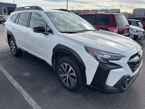 Used 2025 Subaru Outback Premium image 22